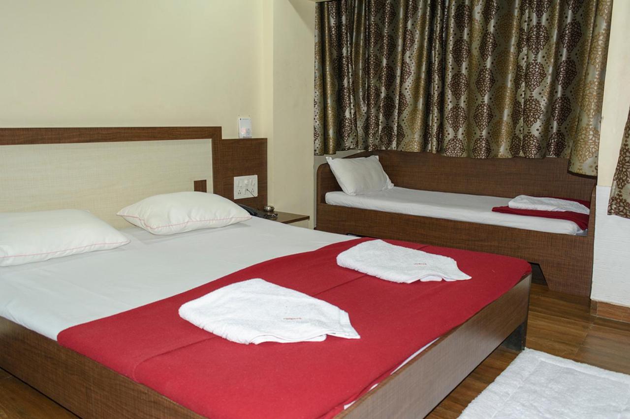 Hotel Mukesh Residency Pune Extérieur photo