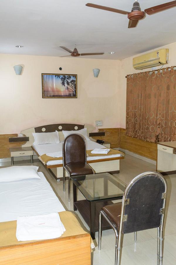 Hotel Mukesh Residency Pune Extérieur photo